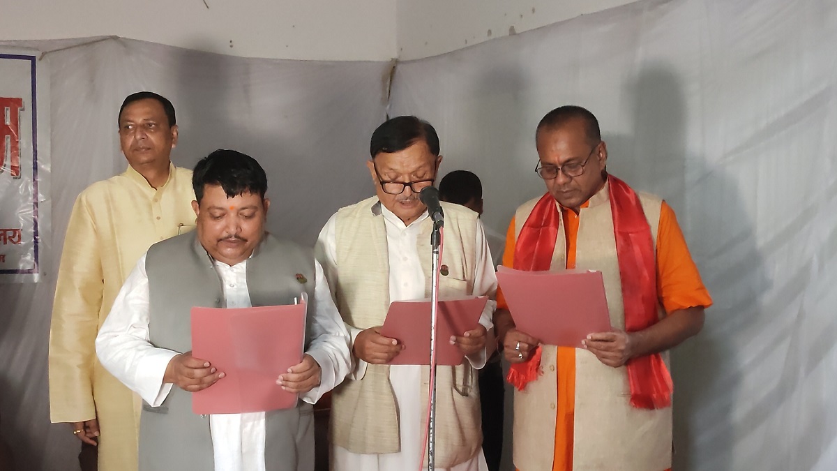 मधेसमा तीन मन्त्रीले लिए शपथ 